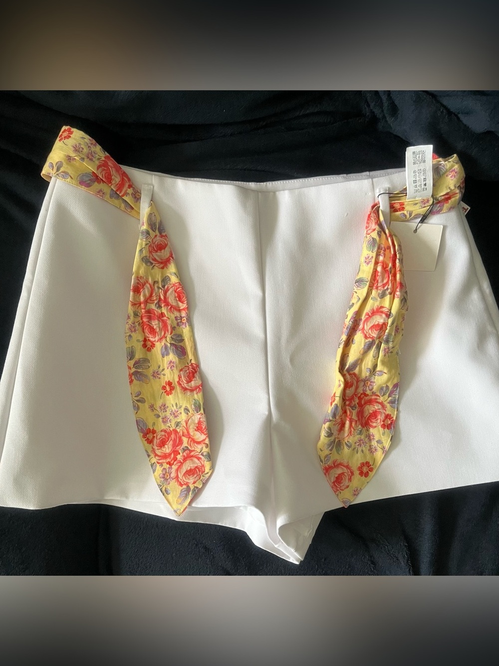 ZARA NWT Belt shorts. shorts has lining. 🧡